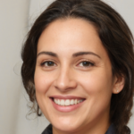 Nadia Cross