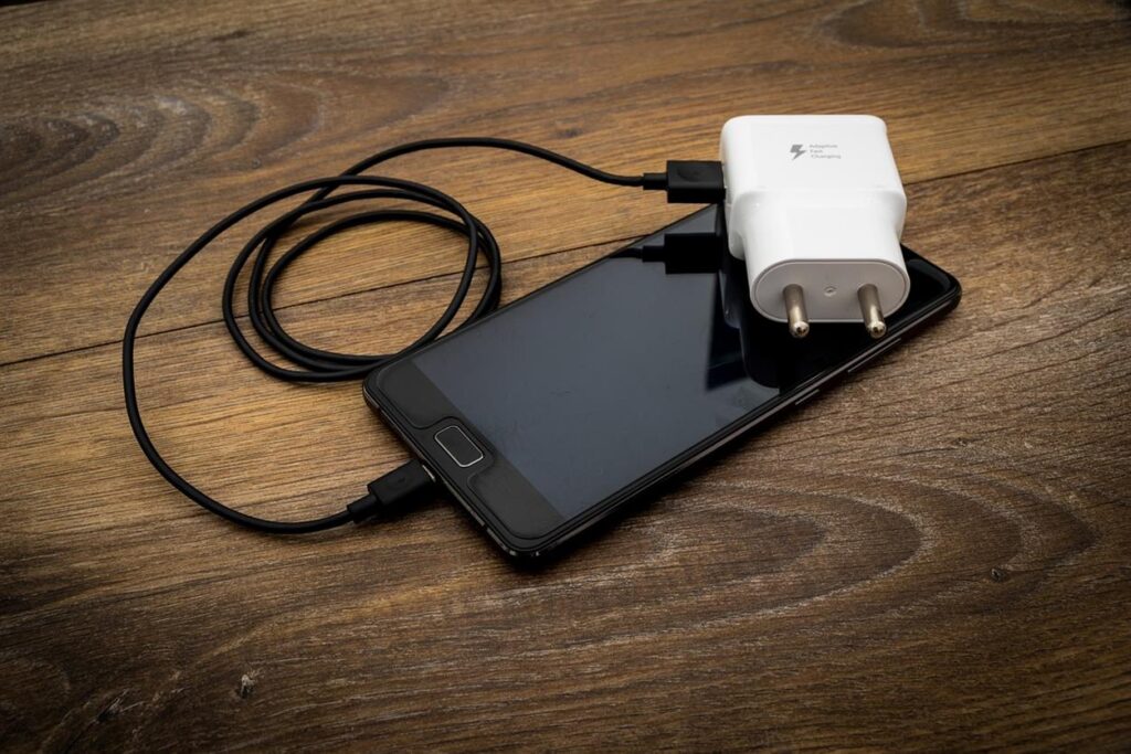 When it comes to powering our daily lives, few brands have earned the trust and recognition that Anker has. For four consecutive years—2020, 2021, 2022, and 2023—Anker has been crowned the world’s No. 1 mobile charging brand based on retail sales value. This achievement, backed by data from Euromonitor International, is a testament to Anker’s commitment to innovation, quality, and reliability in the ever-evolving world of mobile charging.